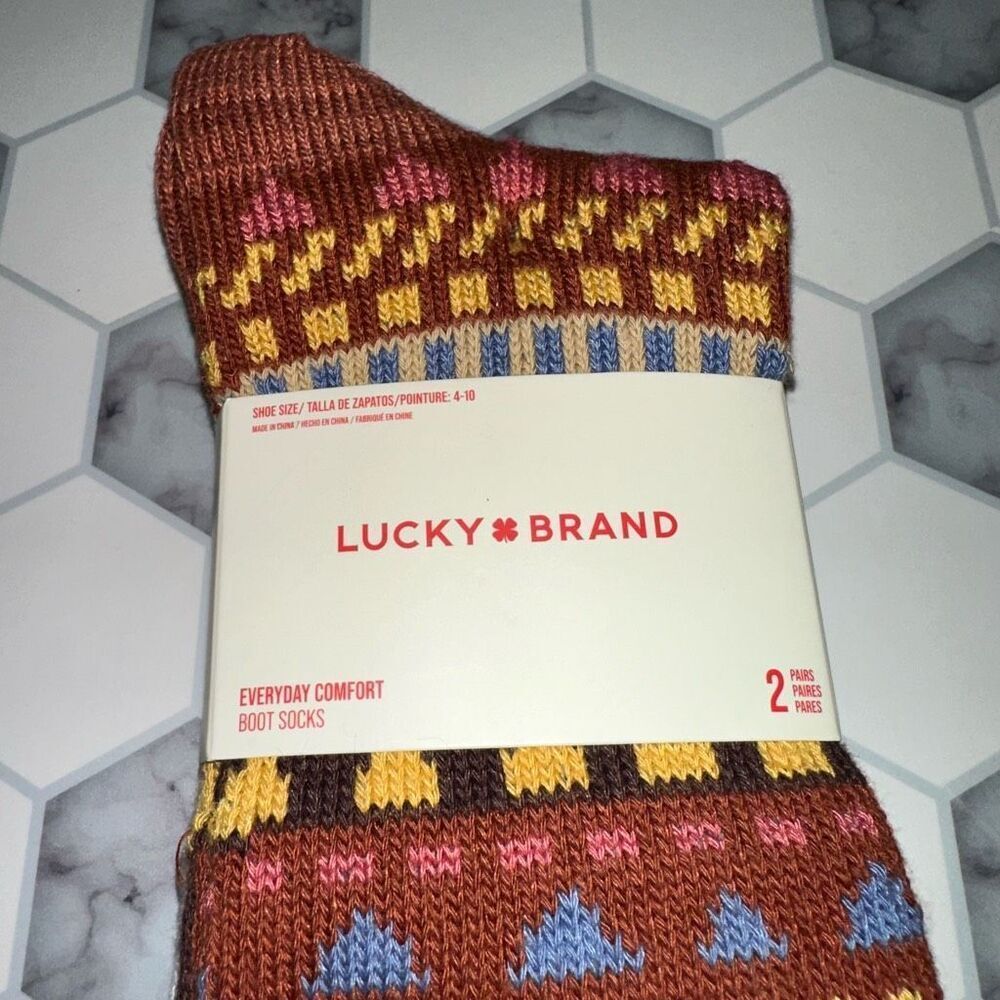 Lucky Brand Women’s Everyday Comfort Boot Socks Patterned 2 Pairs NWT - Picture 3 of 5